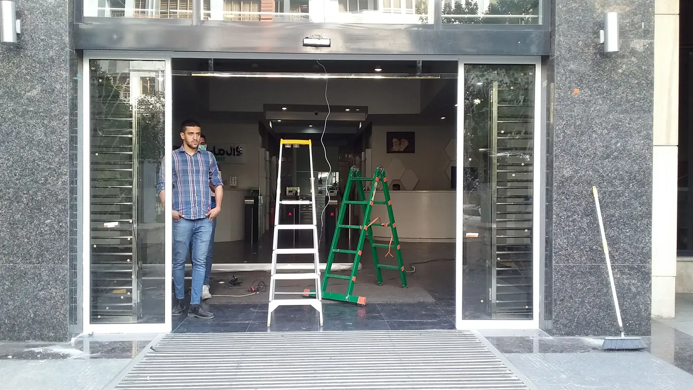 راهنمای درب اتوماتیک سام گستر