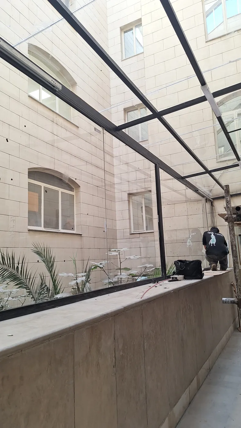 نمونه اجرای شیشه سکوریت سام گستر